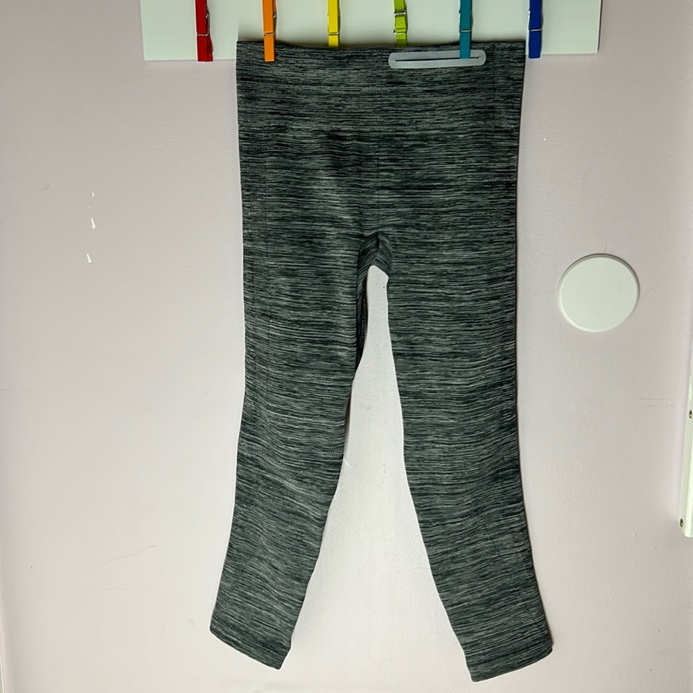 Women’s Under Armour compression Leggings size xs